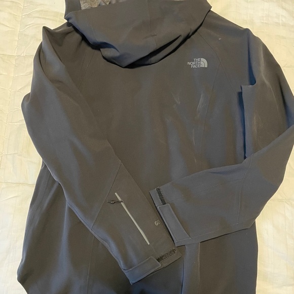The North Face All Weather Proof Women’s jacket - Picture 4 of 4